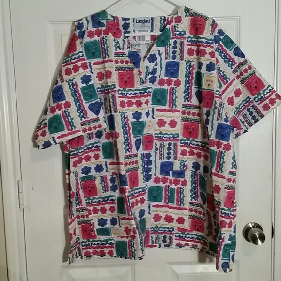 Landau  scrub  top  Brand New