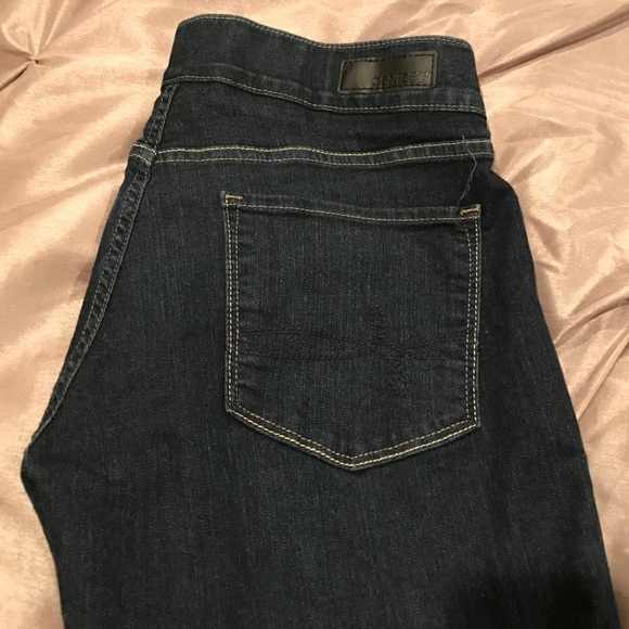 Dark wash denim straight leg Jean!