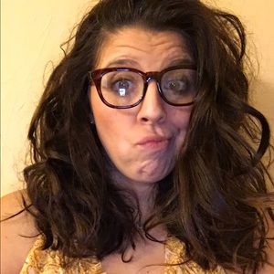Meet your Posher, Sara