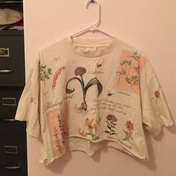 Floral cropped oversized tee