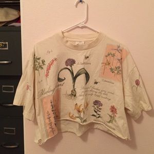 Floral cropped oversized tee