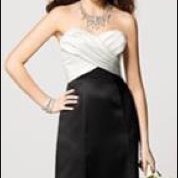 Black and white Alfred Angelo 7133 dress