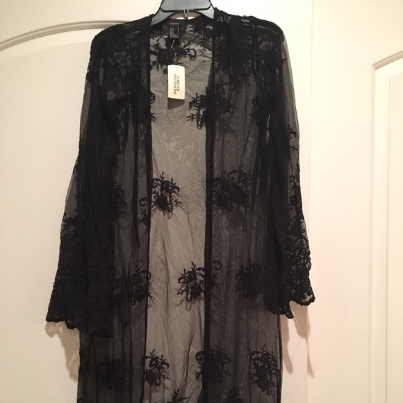 BRAND NEW F21 Black Embroidered Mesh Kimono- Sz S - Picture 2 of 3