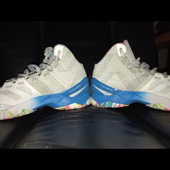 Under armour curry two... 70$ or best offer - Picture 2 of 4