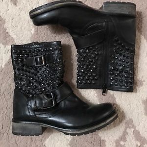 Steve Madden Marcoo Bootie in black Sz 6.5