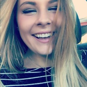 Meet your Posher, Julianna