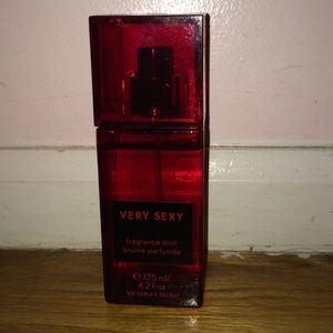 "Very Sexy" Victoria secret perfume