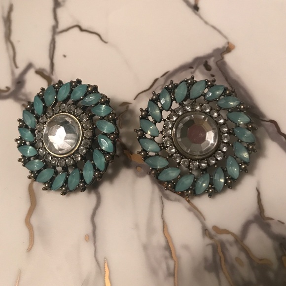 Earrings - Picture 1 of 1