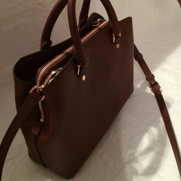 Michael Kors wine/eggplant purse - Picture 3 of 4