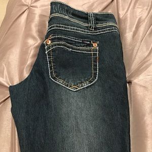 Medium Wash Denim Jean!!