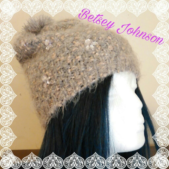 ⛄Warm Betsey Johnson Hat⛄ - Picture 1 of 2