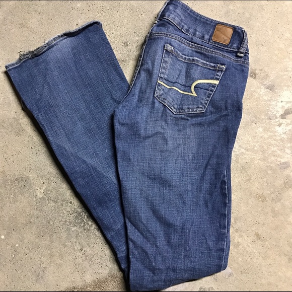 American Eagle artist flare  jeans in 2 long