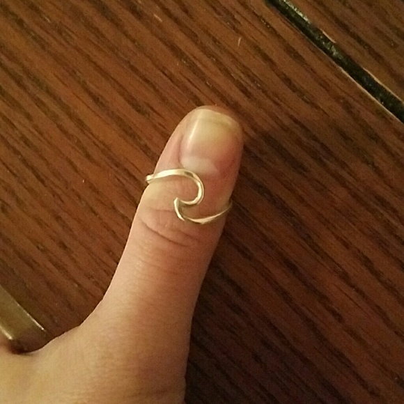 Wave ring