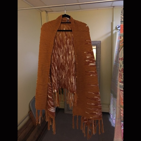 LuLaRoe Mimi - Like new. One size fits all.