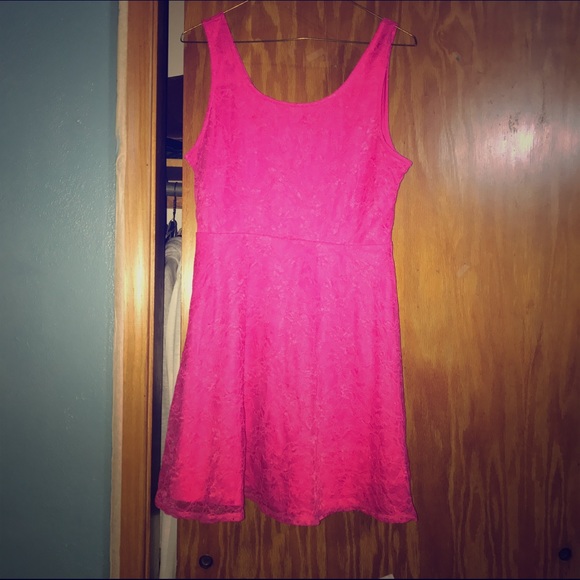 Forever 21 pink lace dress