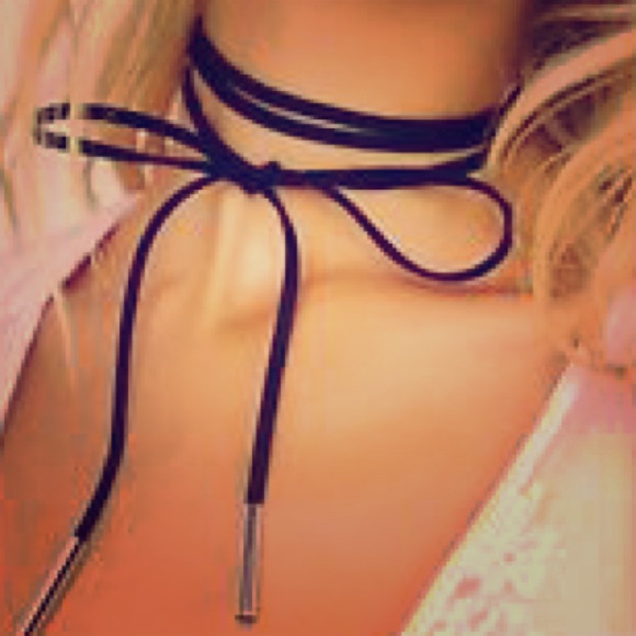 Ribbon Choker Necklace - Picture 1 of 2
