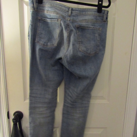 Gap distressed jeans, size 8 - Picture 2 of 3