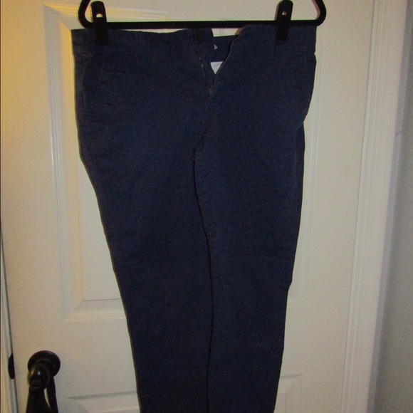 Old navy pants - Picture 2 of 2