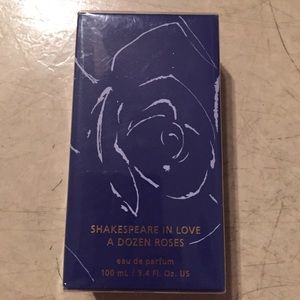 Shakespeare in Love A Dozen Roses Perfume