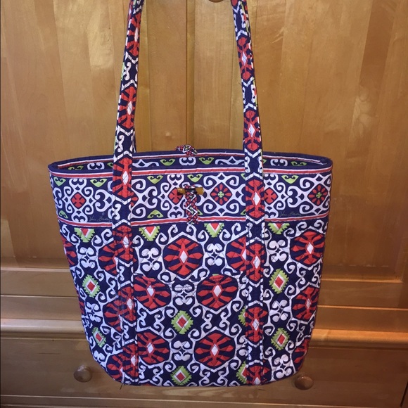 Vera Bradley shoulder tote