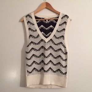 CREAM & BLACK SWEATER VEST