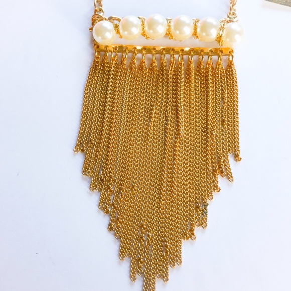 Pearl and Fringe Dainty Costume Necklace - Picture 2 of 2