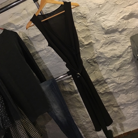 Banana Republic belted wrap style dress