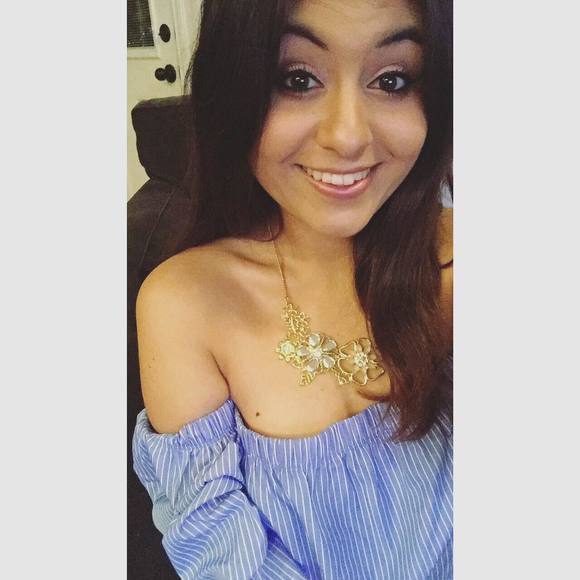 Meet your Posher, Carrie