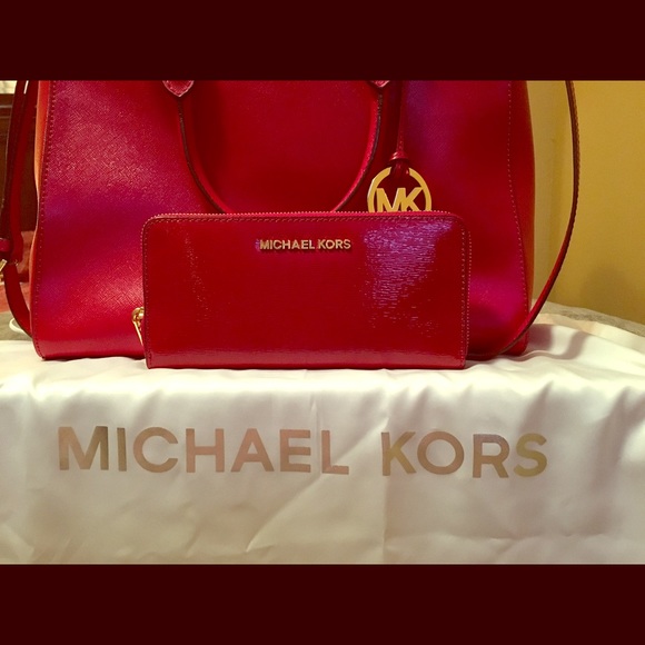 ❤️Michael Kors Jet Set wallet❤️ - Picture 1 of 4