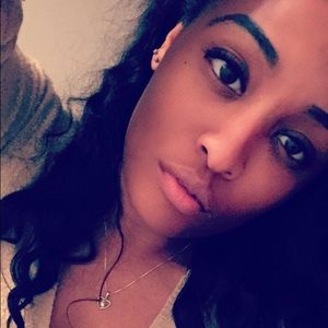 Meet your Posher, Jasmine