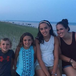 Meet your Posher, Sandy