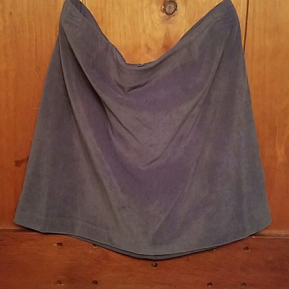 Gray mini skirt