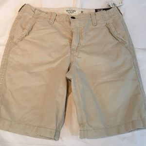 Abercrombie & Fitch Classic Fit Khaki Shorts (34)