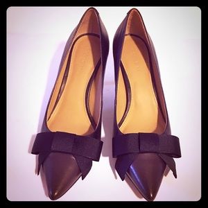 Coach kitten heel pump grosgrain bow