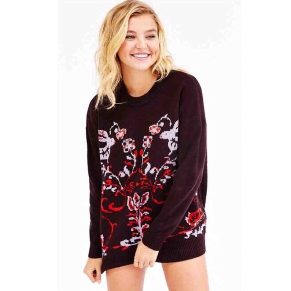 PULLOVER SWEATER WITH VINTAGE INSPIRED DETAIL - Picture 2 of 3