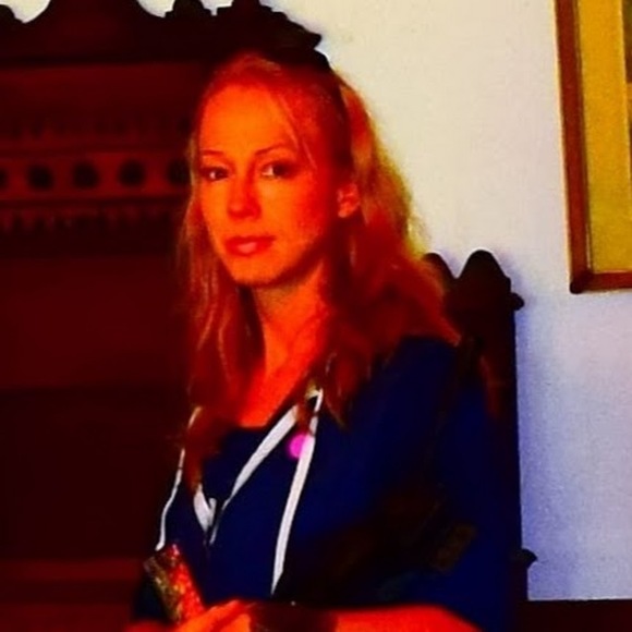 Meet your Posher, Julie