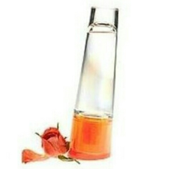 Velocity by Mary Kay