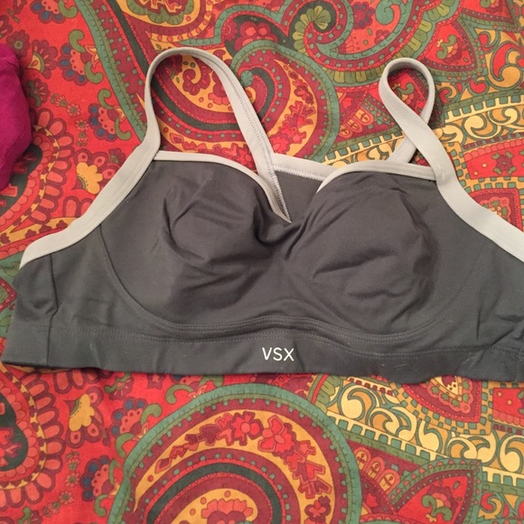 Victoria's Secret Sports Bra 34 B