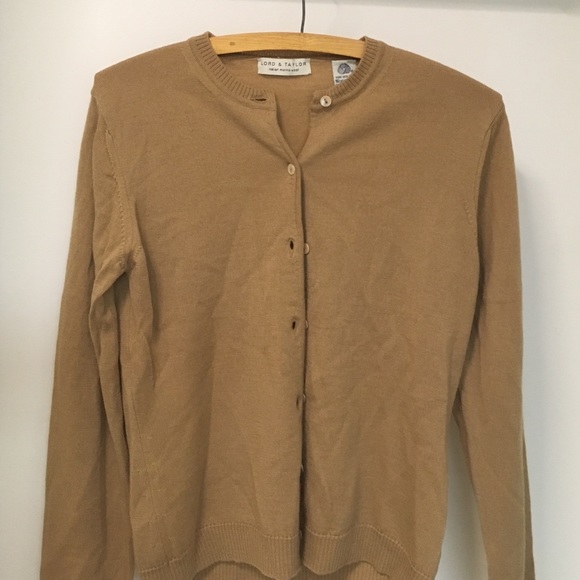 Lord & Taylor wool sweater - Picture 1 of 4