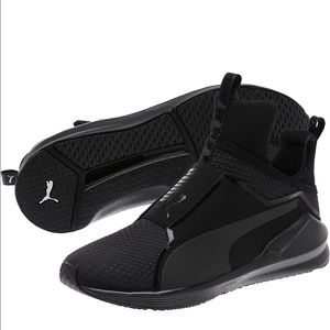 Fierce Quilted Trainers size 6 in great condition