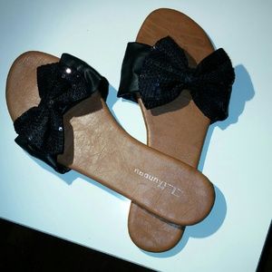 Chinese Laundry Sandals
