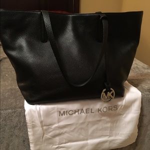 Michael Kors Tote
