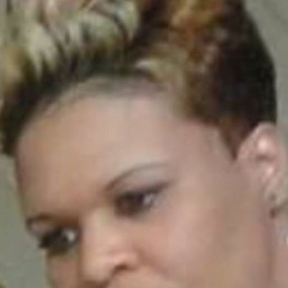 Meet your Posher, Gloria