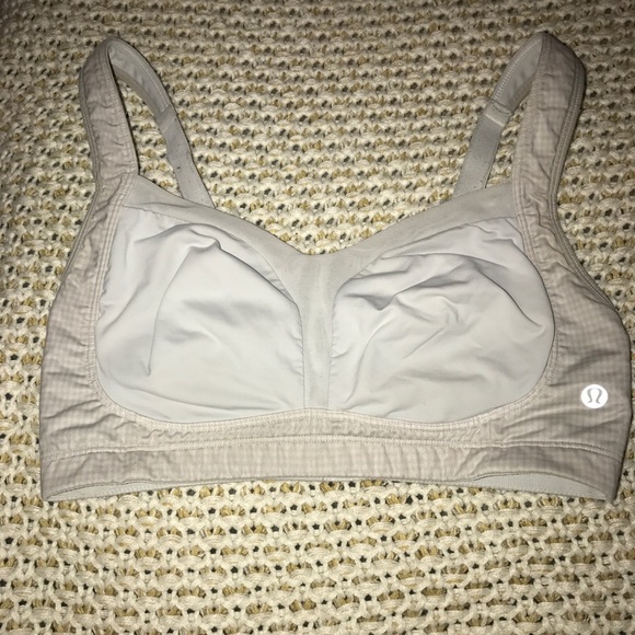 Lululemon Athletics 34DD Ta Ta Tamer Sports Bra