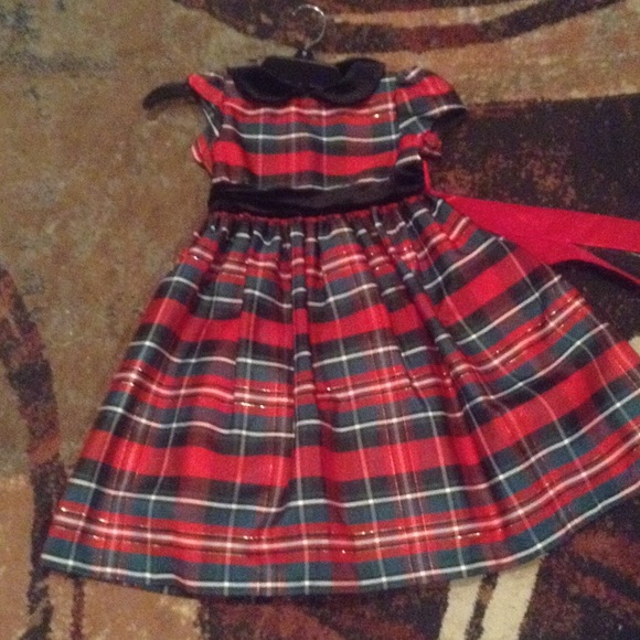 Dress with bow size 5