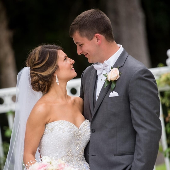 Meet your Posher, Taylor - Picture 1 of 1