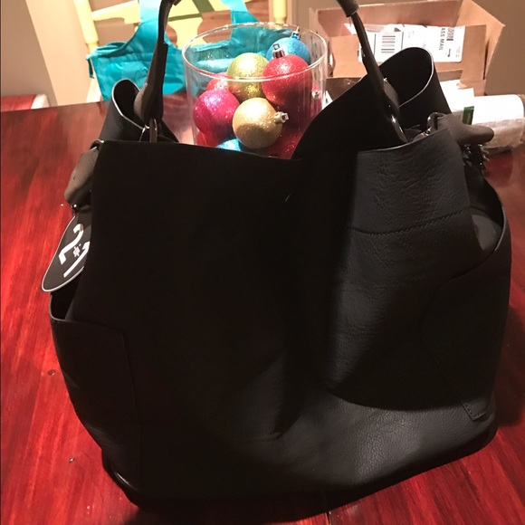 A Wilson's Leather purse- black/brown- 2 in 1