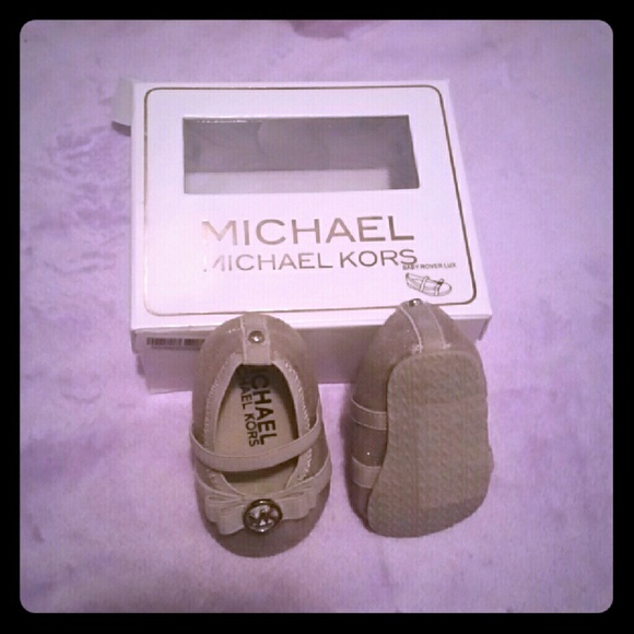 Michael Kors infant silver shoes