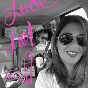 Meet your Posher, Nicole