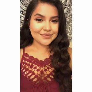 Meet your Posher, Lorena
